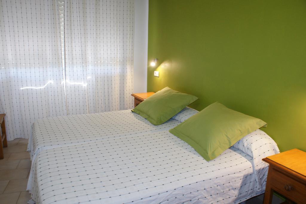 Hostal Puerto Beach موتريل الغرفة الصورة