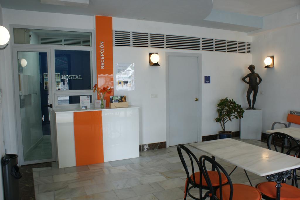 Hostal Puerto Beach موتريل المظهر الخارجي الصورة